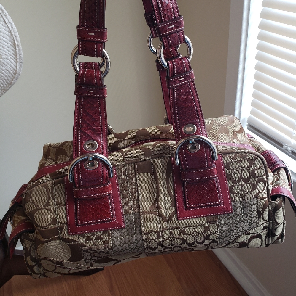 Coach shoulder bag